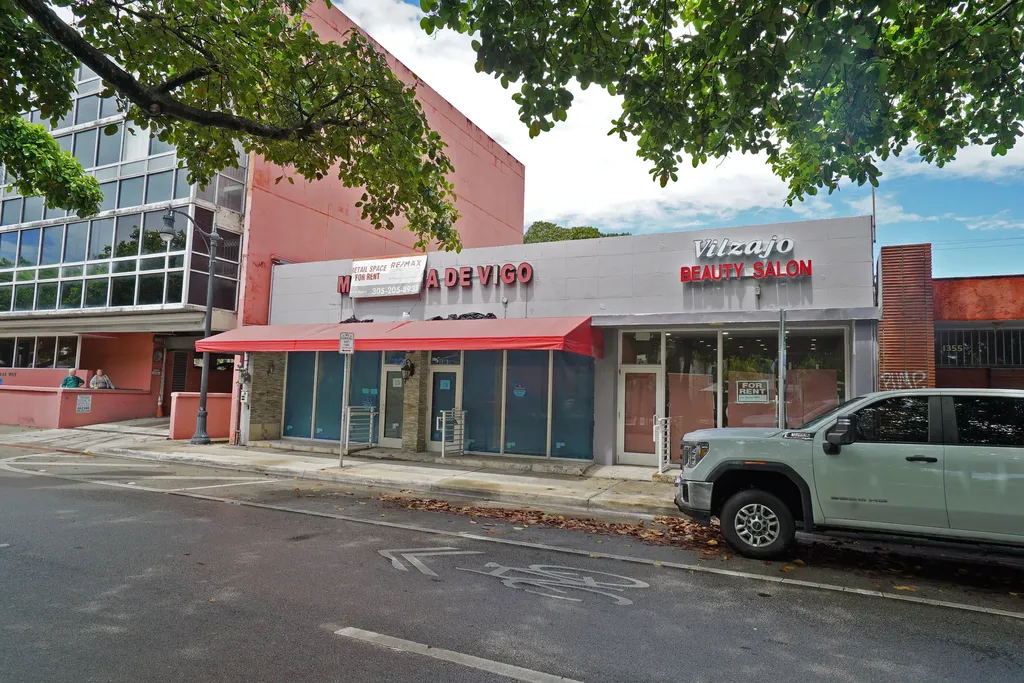 1365 SW 22nd Street Miami FL