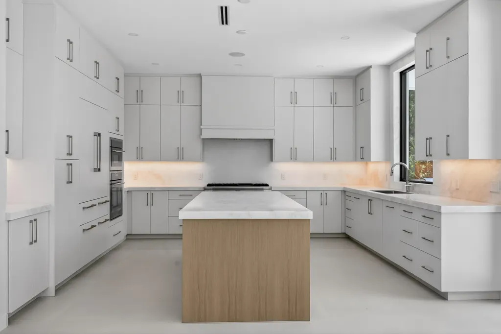 1550 Ponce De Leon Drive Fort Lauderdale FL 33316
