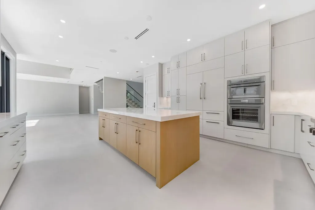 1550 Ponce De Leon Drive Fort Lauderdale FL 33316