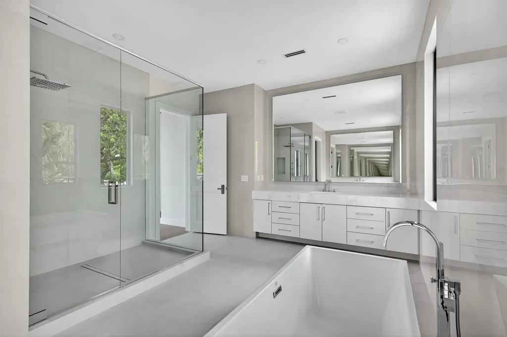 1550 Ponce De Leon Drive Fort Lauderdale FL 33316