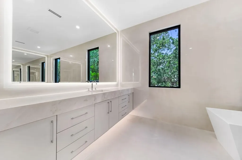 1550 Ponce De Leon Drive Fort Lauderdale FL 33316