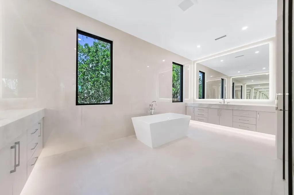 1550 Ponce De Leon Drive Fort Lauderdale FL 33316