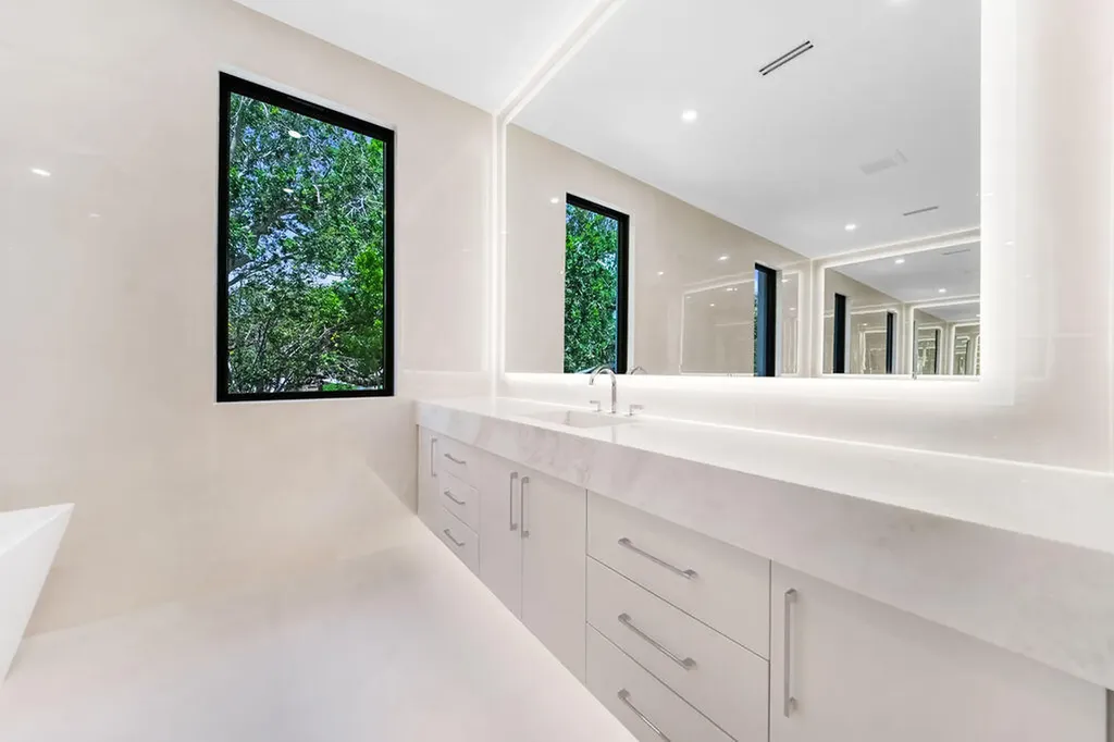 1550 Ponce De Leon Drive Fort Lauderdale FL 33316