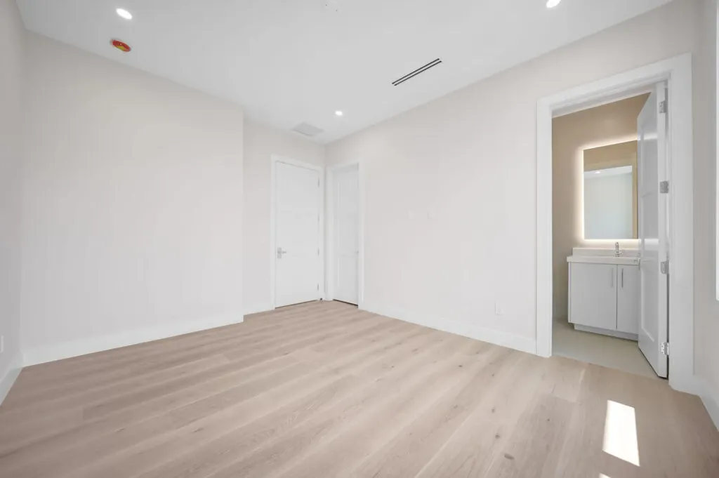 1550 Ponce De Leon Drive Fort Lauderdale FL 33316