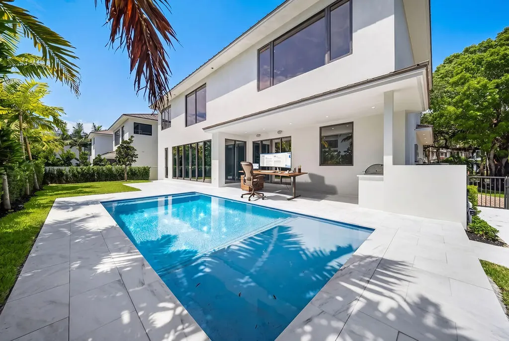 1550 Ponce De Leon Drive Fort Lauderdale FL 33316