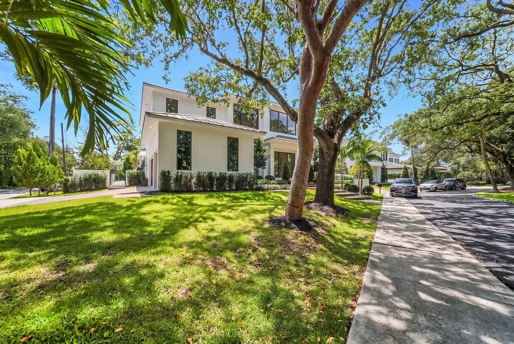 1550 Ponce De Leon Drive Fort Lauderdale FL 33316