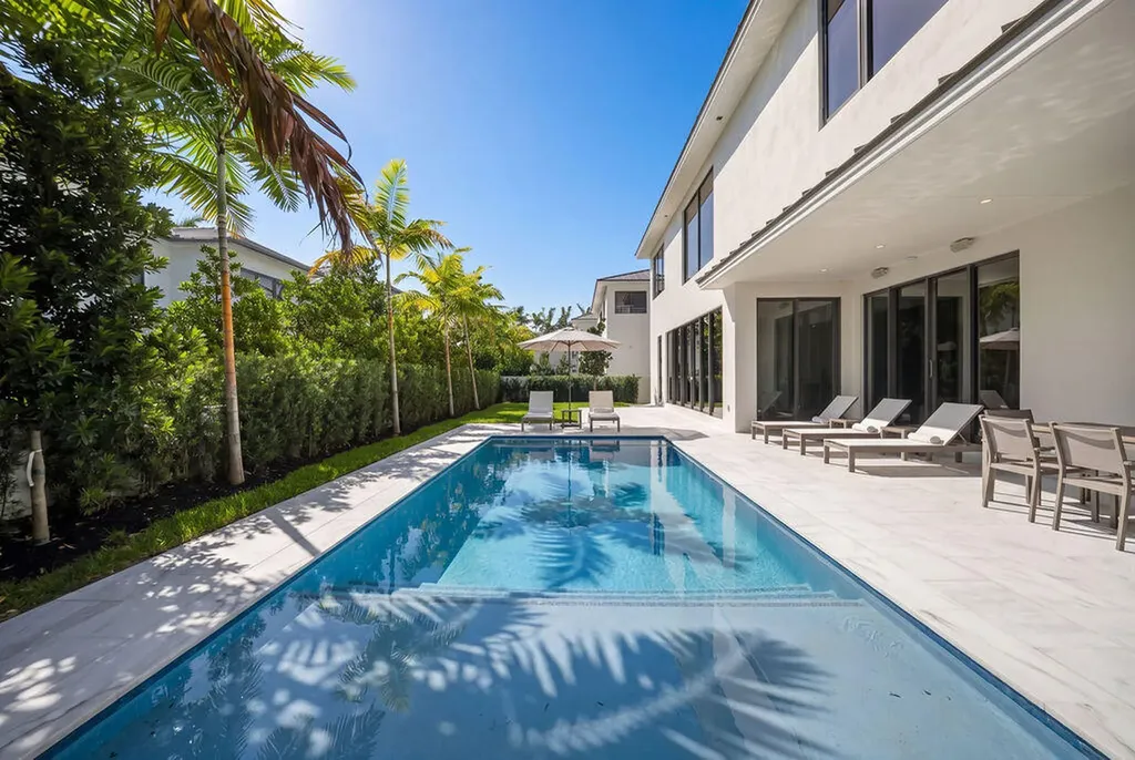 1550 Ponce De Leon Drive Fort Lauderdale FL 33316