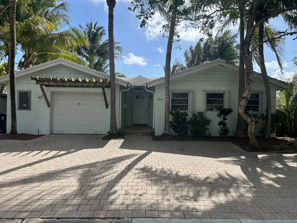 704 NE 20th Avenue Fort Lauderdale FL 33304
