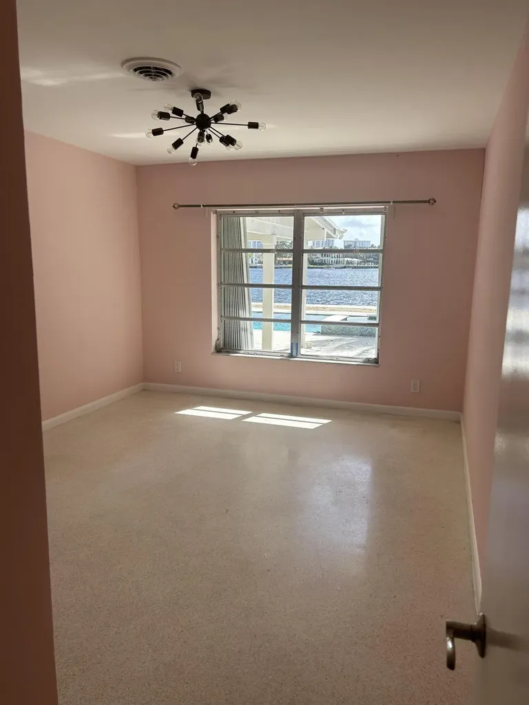 704 NE 20th Avenue Fort Lauderdale FL 33304