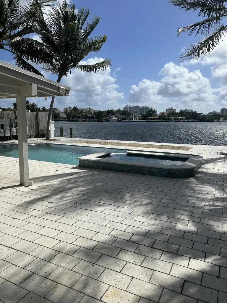 704 NE 20th Avenue Fort Lauderdale FL 33304