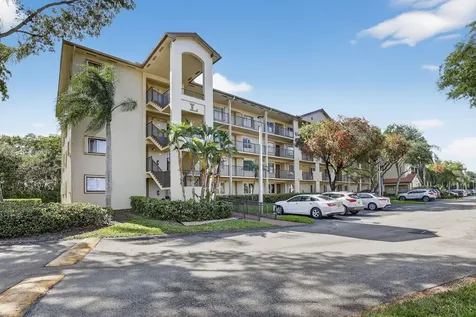 900 SW 142nd Avenue Pembroke Pines FL 33027