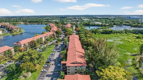 900 SW 142nd Avenue Pembroke Pines FL 33027