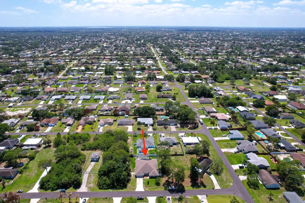 416 SE Jupiter Terrace Port St Lucie FL 34983