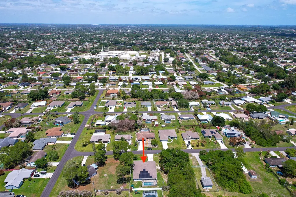 416 SE Jupiter Terrace Port St Lucie FL 34983