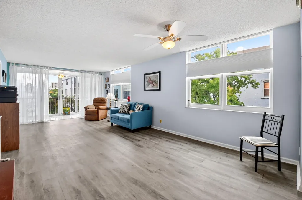 2016 S Federal Highway Boynton Beach FL 33435