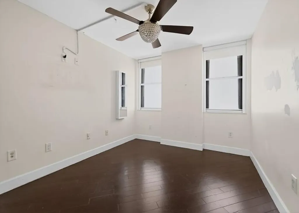 6061 Collins Avenue Miami Beach FL 33140