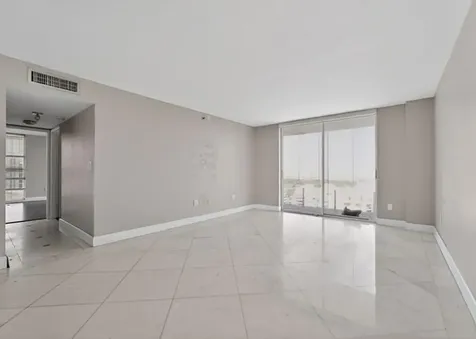 6061 Collins Avenue Miami Beach FL 33140