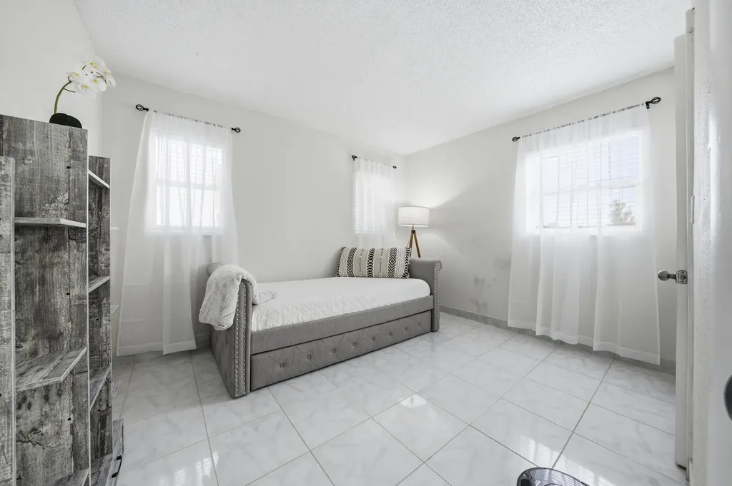 2900 Sunrise Lakes Drive W Sunrise FL 33322