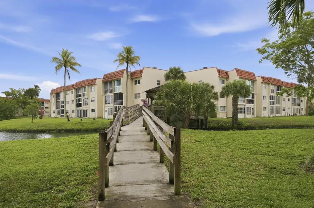 2900 Sunrise Lakes Drive W Sunrise FL 33322