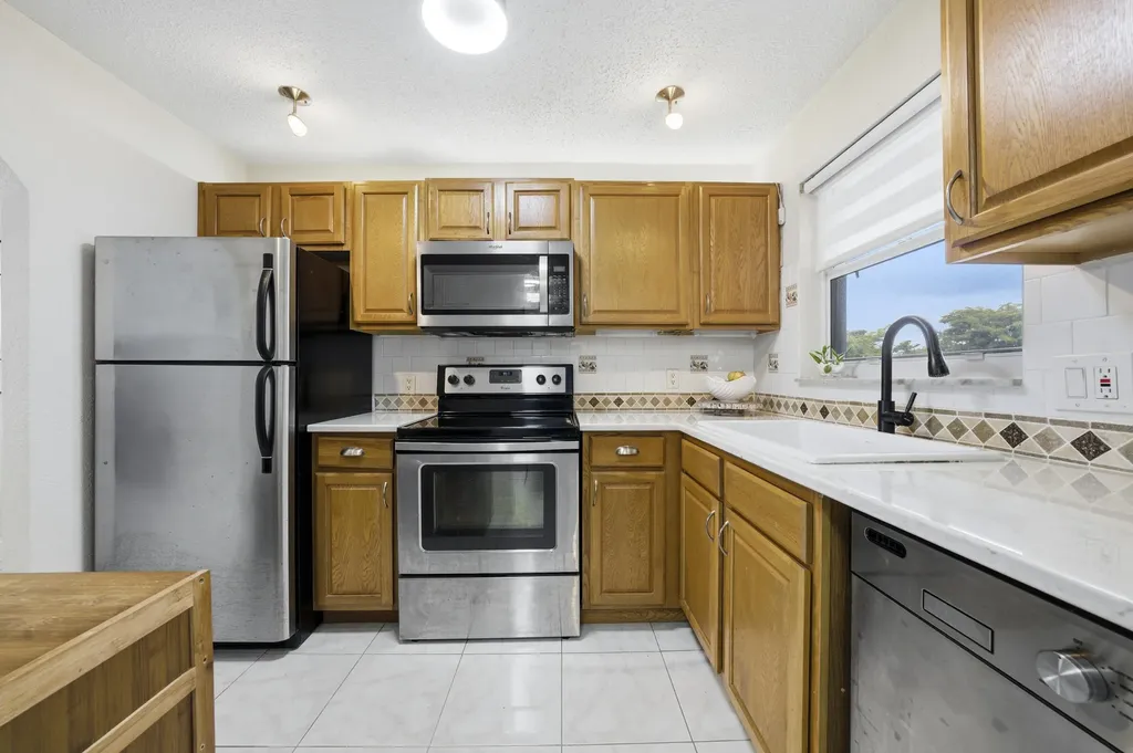 2900 Sunrise Lakes Drive W Sunrise FL 33322