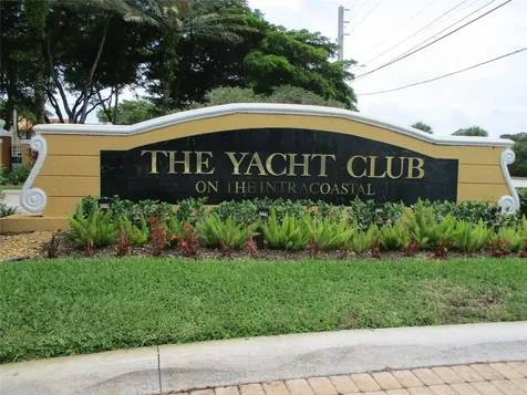 123 Yacht Club Way Hypoluxo FL 33462