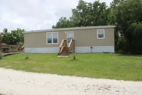 15367 NW 296th Street Okeechobee FL 34972