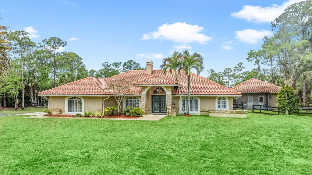 2559 Palm Deer Drive Loxahatchee FL 33470