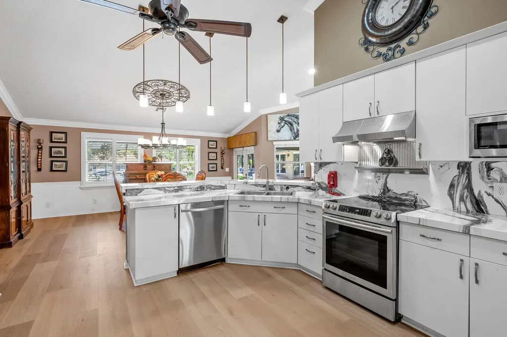 2559 Palm Deer Drive Loxahatchee FL 33470