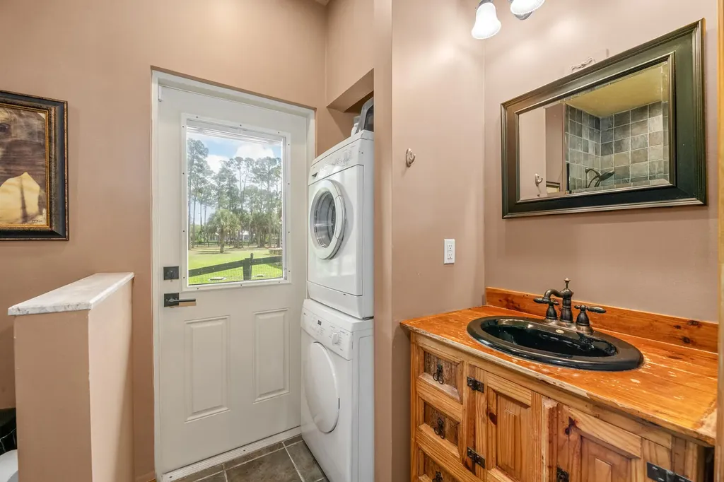 2559 Palm Deer Drive Loxahatchee FL 33470
