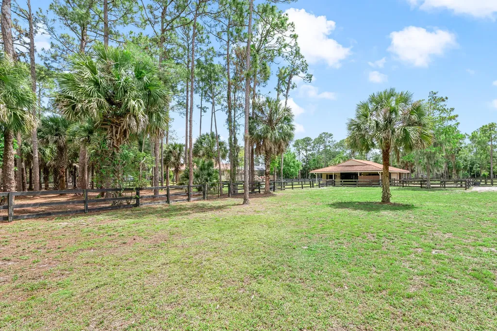 2559 Palm Deer Drive Loxahatchee FL 33470