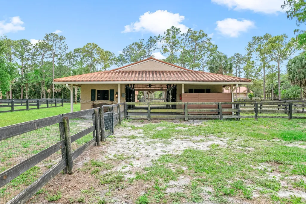 2559 Palm Deer Drive Loxahatchee FL 33470