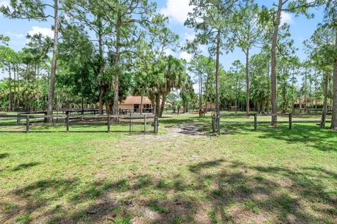 2559 Palm Deer Drive Loxahatchee FL 33470