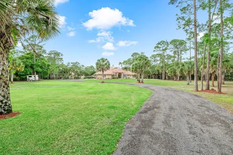 2559 Palm Deer Drive Loxahatchee FL 33470