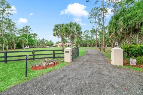 2559 Palm Deer Drive Loxahatchee FL 33470