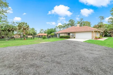 2559 Palm Deer Drive Loxahatchee FL 33470
