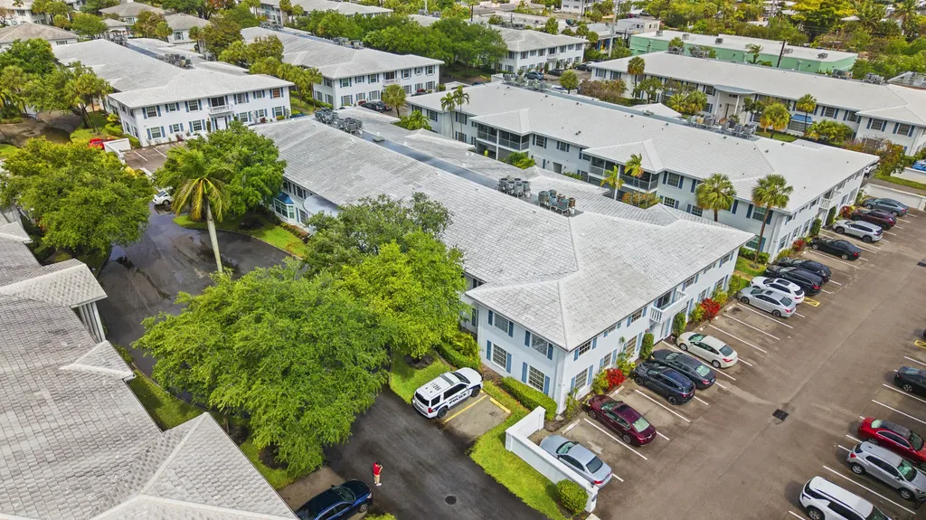 2211 NE 67th Street Fort Lauderdale FL 33308