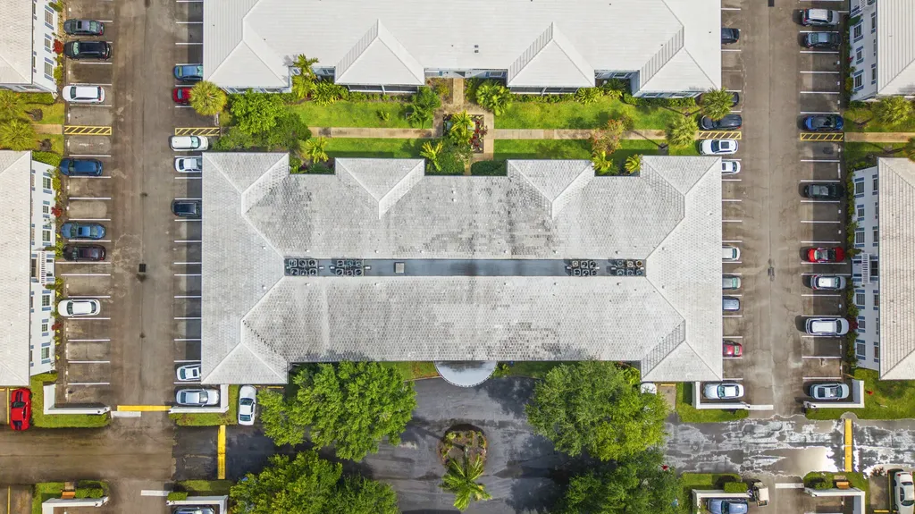 2211 NE 67th Street Fort Lauderdale FL 33308