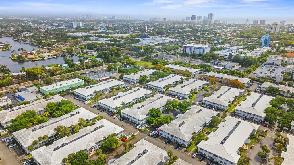 2211 NE 67th Street Fort Lauderdale FL 33308