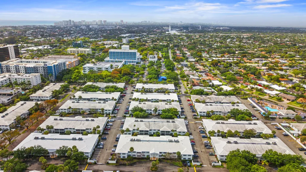 2211 NE 67th Street Fort Lauderdale FL 33308