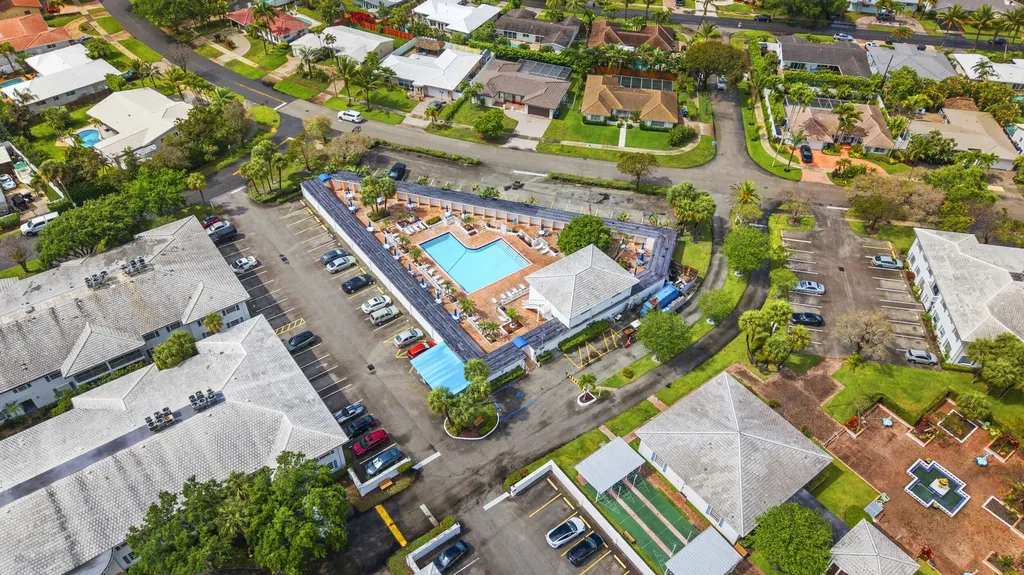 2211 NE 67th Street Fort Lauderdale FL 33308