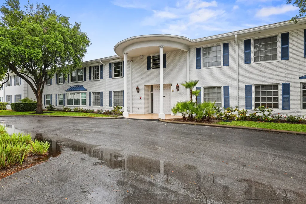 2211 NE 67th Street Fort Lauderdale FL 33308