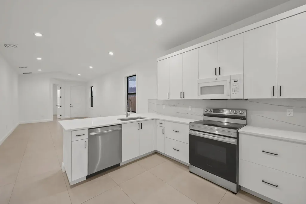 633 55th Street West Palm Beach FL 33407