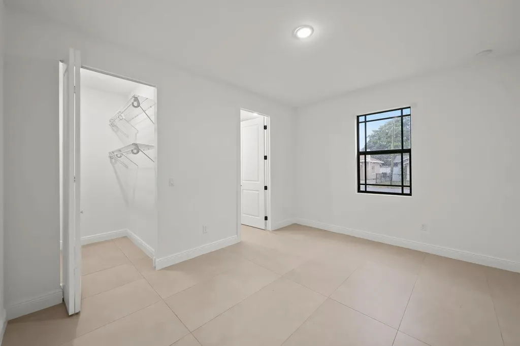 633 55th Street West Palm Beach FL 33407