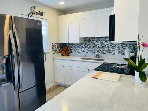 277 Chatham N West Palm Beach FL 33417