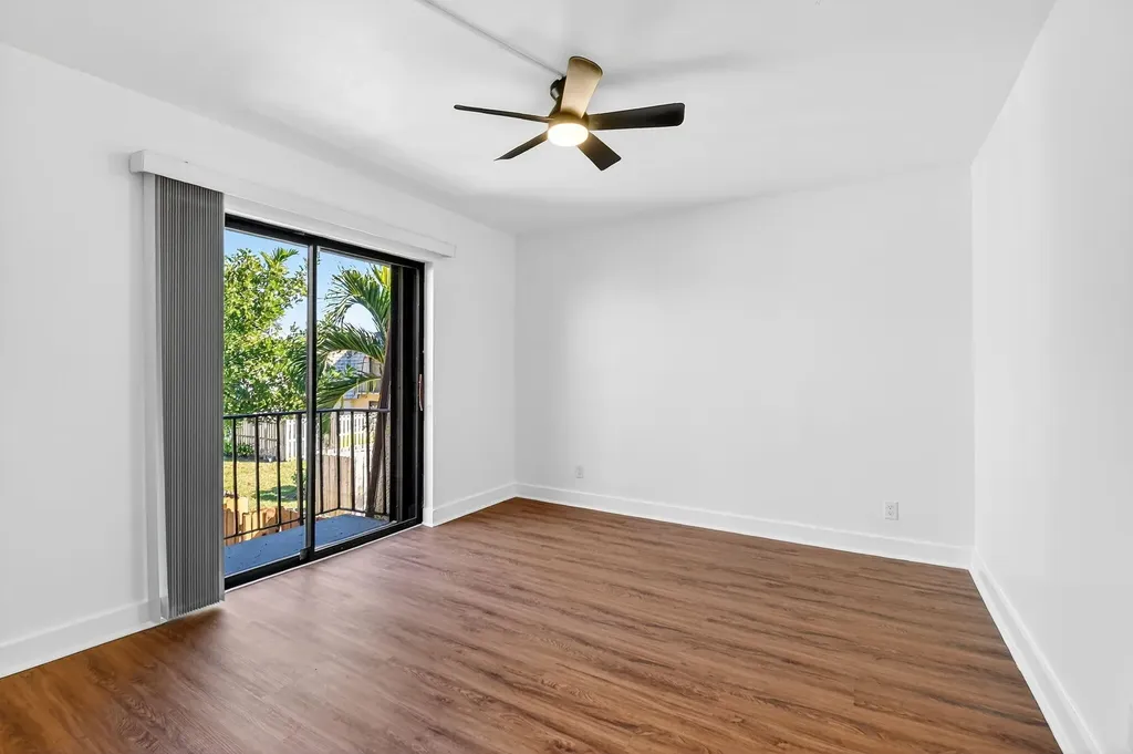 198 Lake Arbor Drive Palm Springs FL 33461