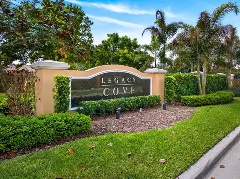 1315 SE Conference Circle Stuart FL 34997