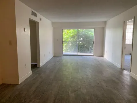 1250 NE 125th Street North Miami FL 33161