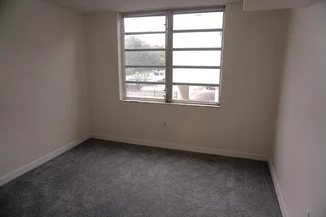 1250 NE 125th Street North Miami FL 33161