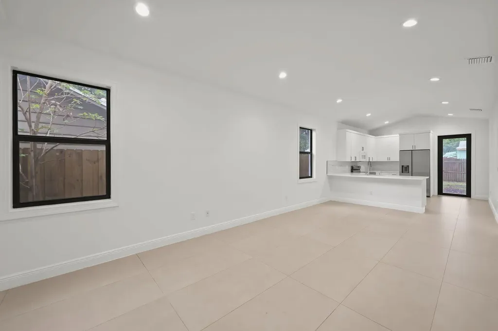 633 55th Street West Palm Beach FL 33407