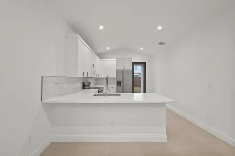 633 55th Street West Palm Beach FL 33407